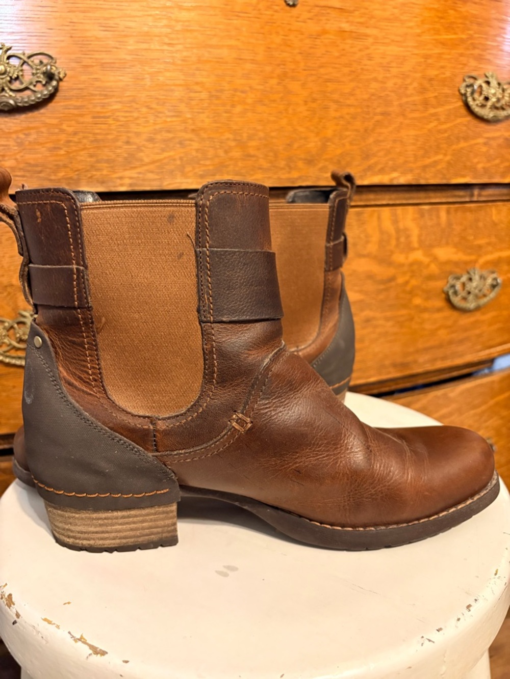 Merrell Shiloh Oak Leather Chelsea Boots | J69220 | size 9 - Picture 4 of 11
